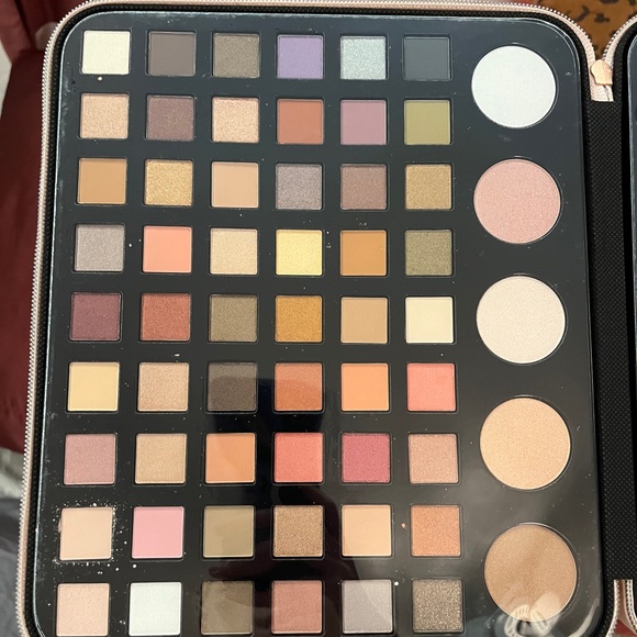 Makeup Sampler - Picture 4 of 6